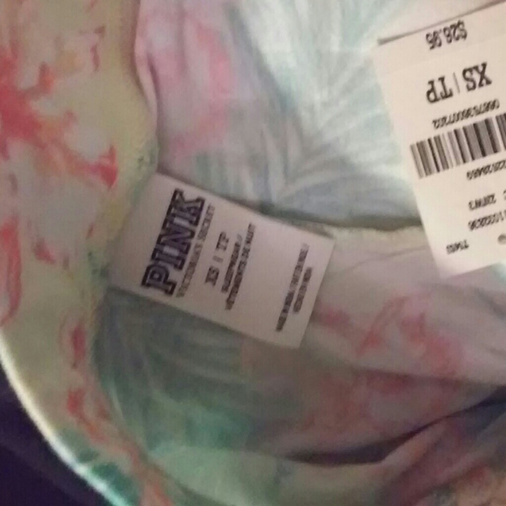 Pink outfit - Picture 4 of 4